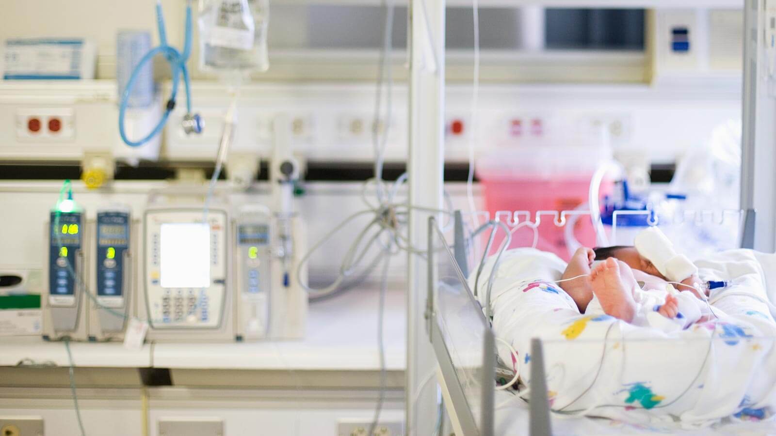 baby in nicu